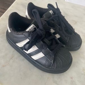 Toddler adidas size 6